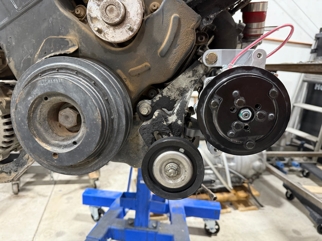 VG30DE(TT) SD7 A/C Compressor Conversion Brackets