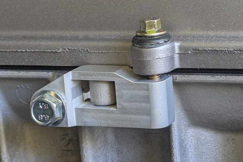 VVTI GTE to GE Valve Cover Bracket