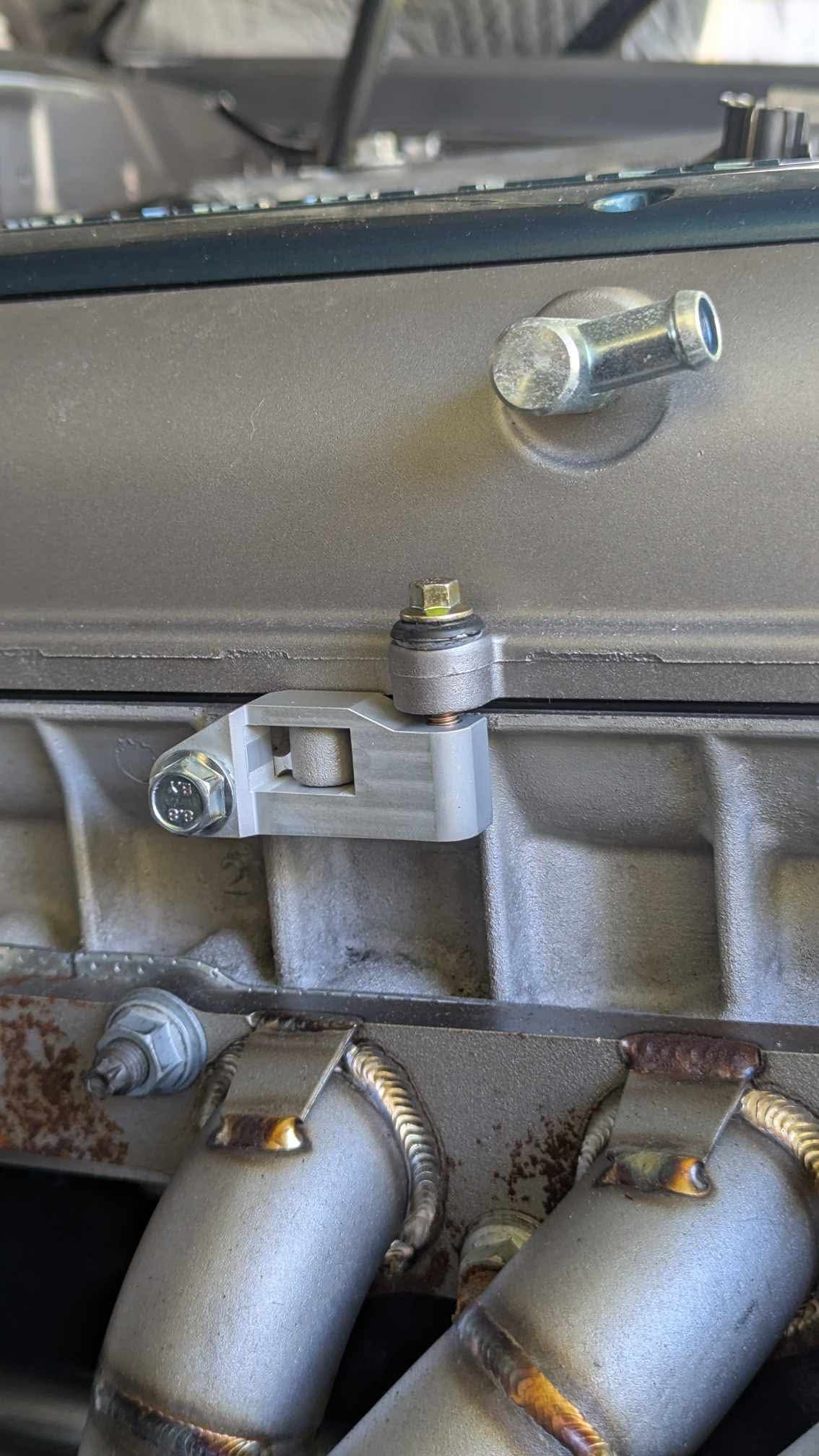 VVTI GTE to GE Valve Cover Bracket