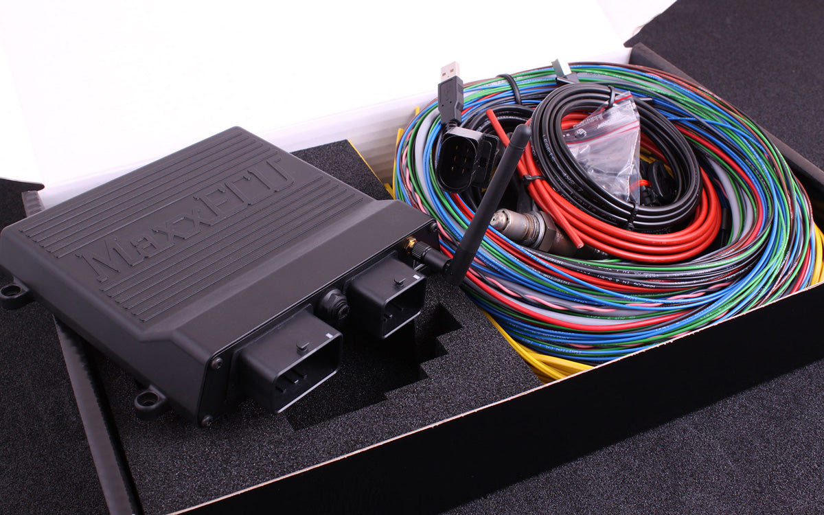 MaxxECU Race